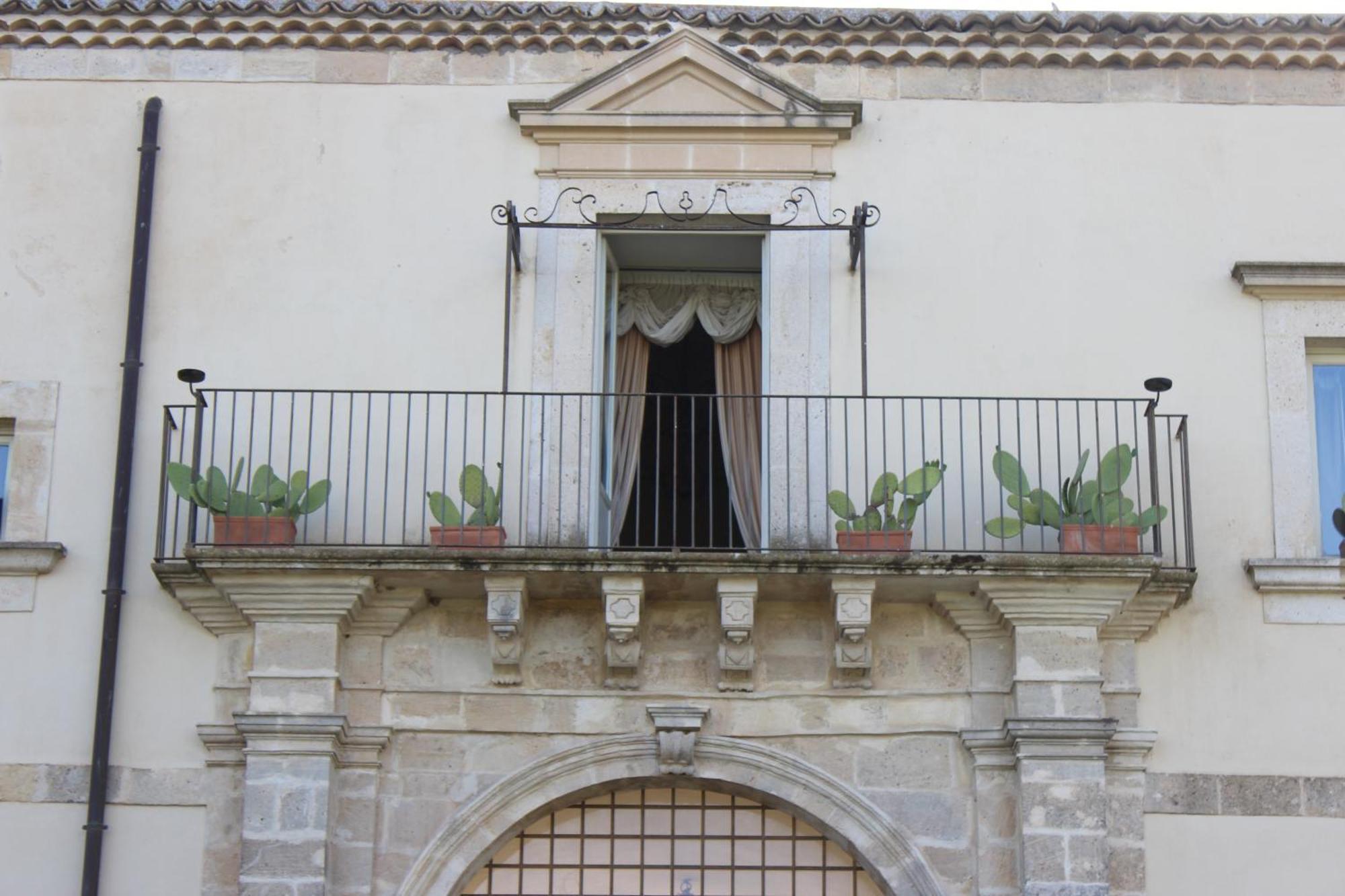 Castello Camemi Hotel Vizzini Luaran gambar
